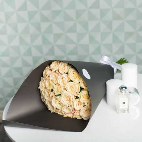 Букет "Талеа" Black - Розы 40 см.