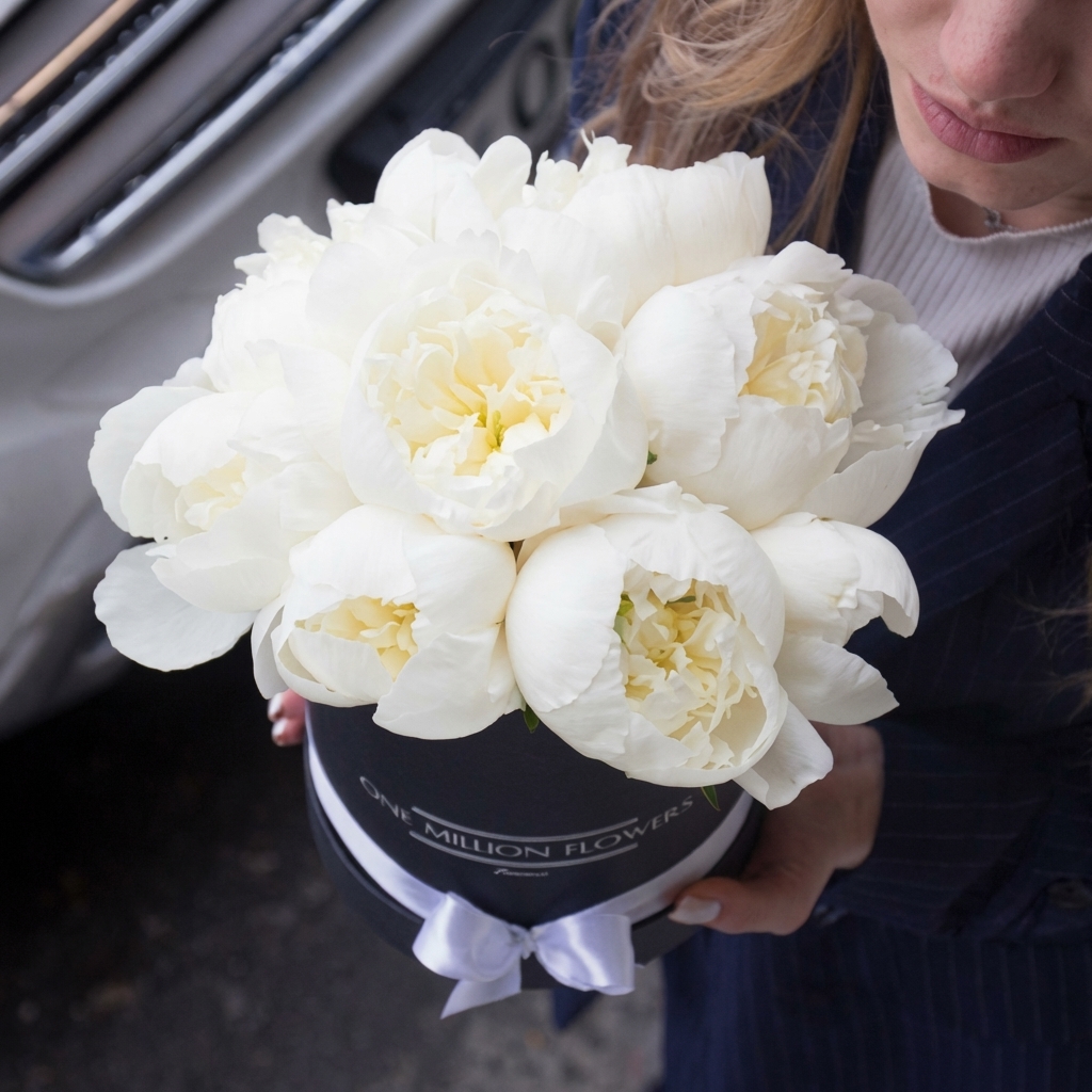 Коробка пионов "Дюшес" Black - Mini