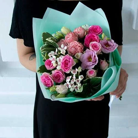 Букет "Кайра Спринг" (От 7 букетов)